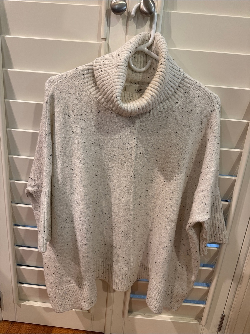 LOFT Cream Speckled Ribbed Turtleneck Sweater